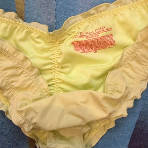 Neon Ruffle Cheeky NWT 🏷️ - Picture 5 of 6